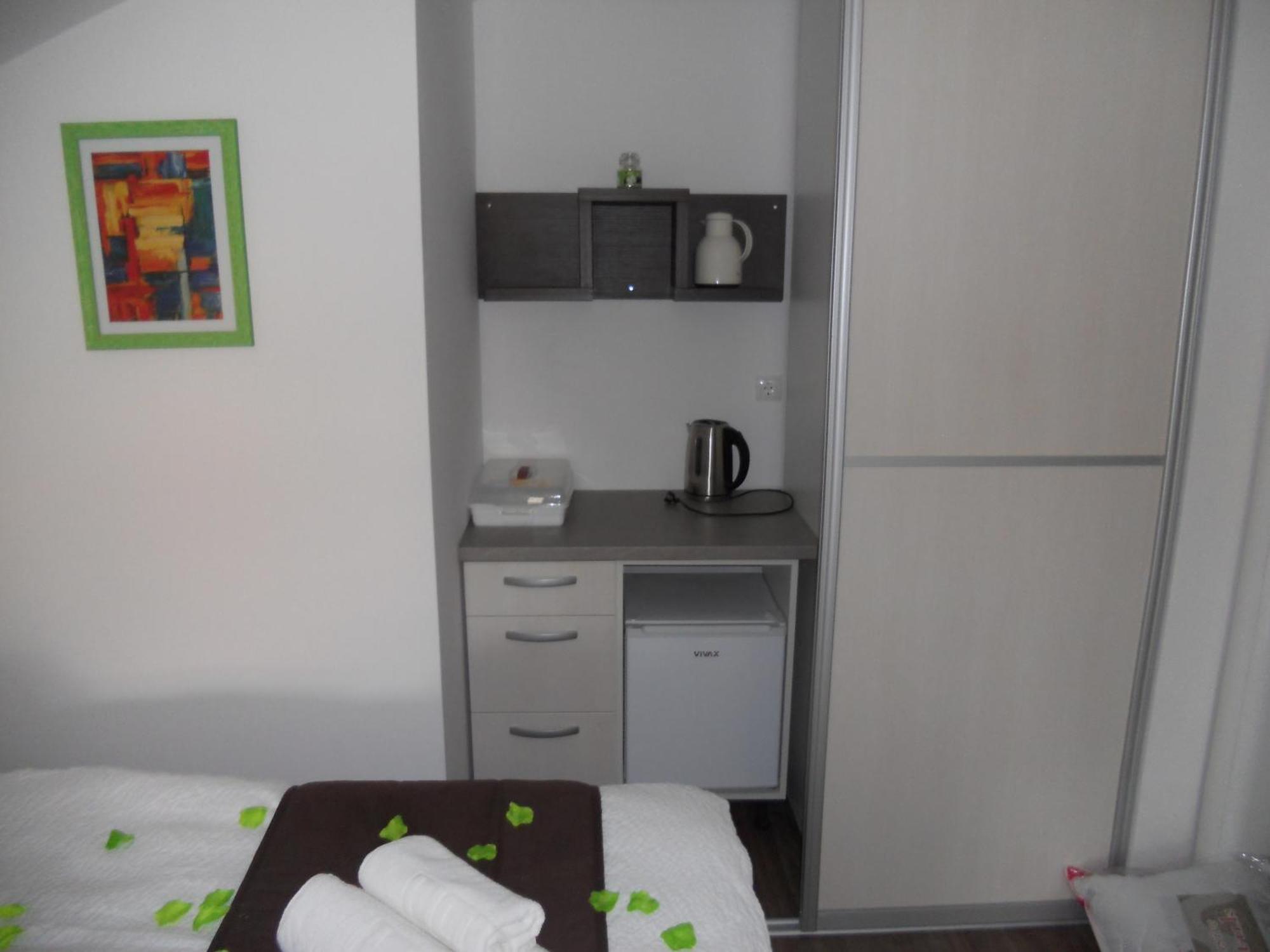 Apple Line Appartments Mostar Bagian luar foto