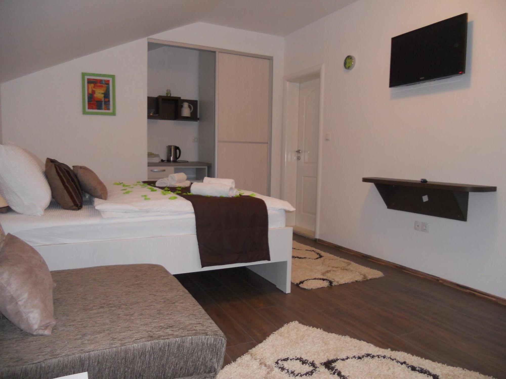 Apple Line Appartments Mostar Bagian luar foto